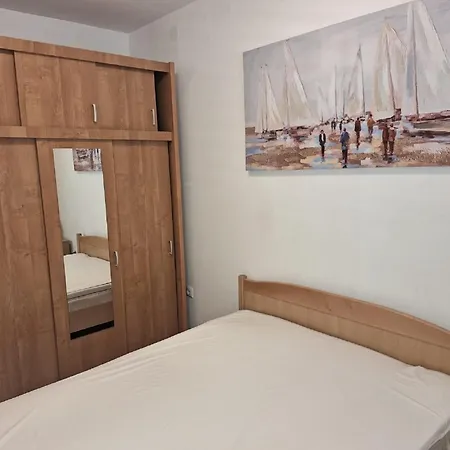 One Bedroom Withterrace-a4 Apartment Pag Town